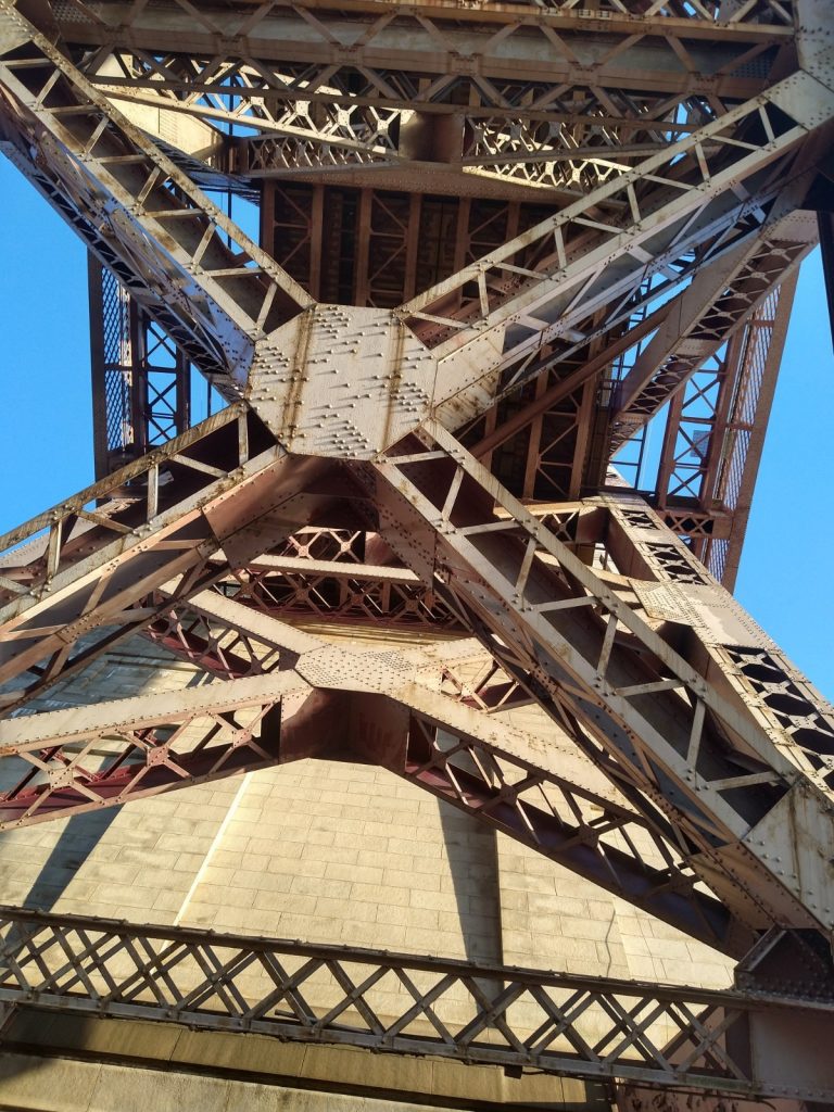 The bottom of the Hell Gate bridge